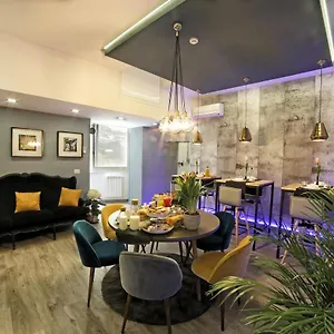 bourbon-house.hotels-amalfi.com/